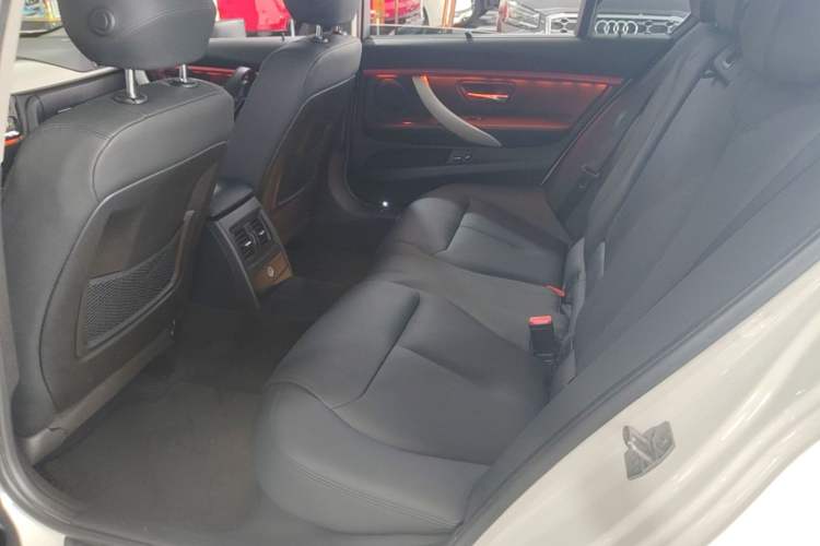 Used BMW 3 Series 2015 320Li Luxury Edition Fashion Model Left Rear Seat