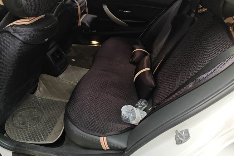 Used BMW 3 Series 2015 320Li Fashion Model Left Rear Seat