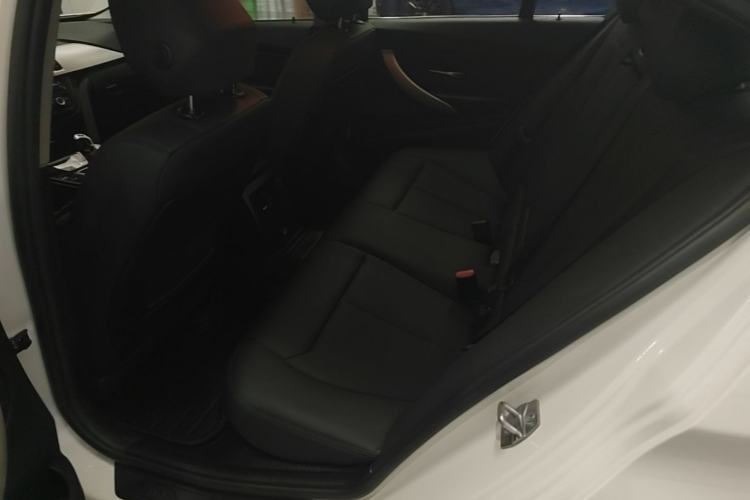 Used BMW 3 Series 2015 320i Luxury Line Stylish Edition Left Rear Seat