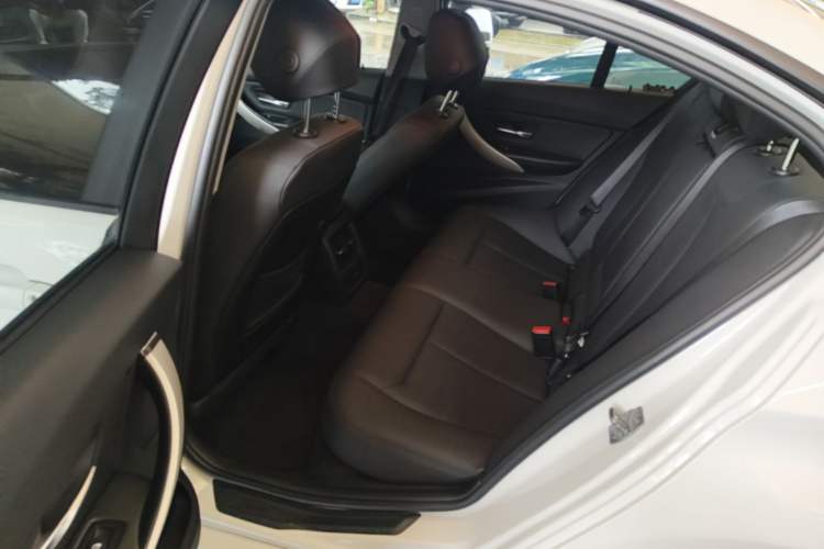 Used BMW 3 Series 2015 320i Fashion Model Left Rear Seat