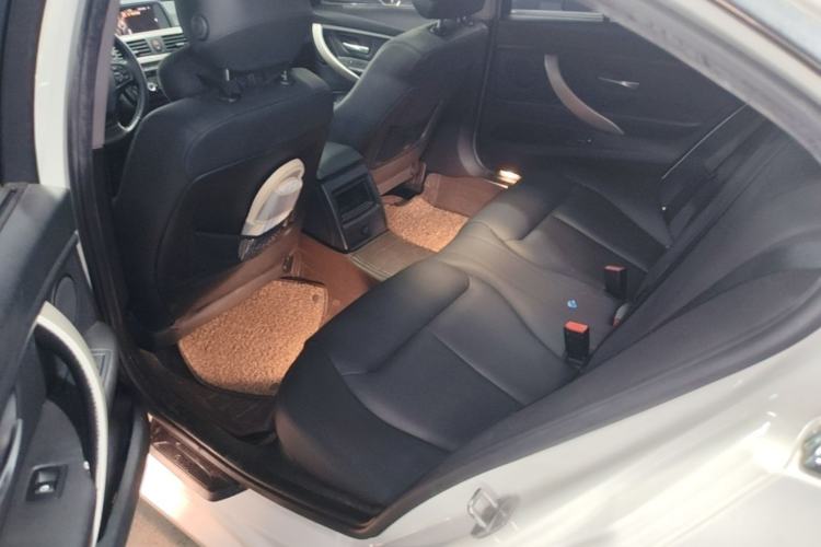 Used BMW 3 Series 2015 316Li Fashion Model Left Rear Seat