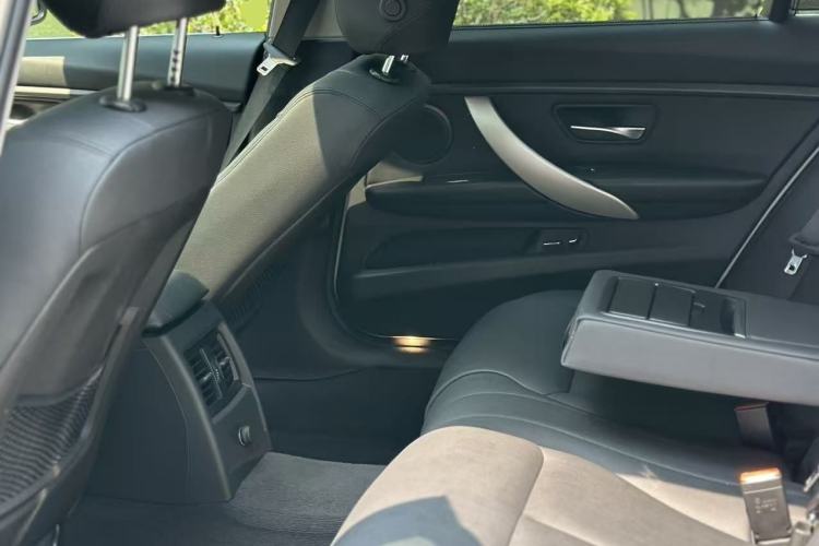 Used BMW 3 Series 2015 320Li Luxury Edition Fashion Model Left Rear Seat