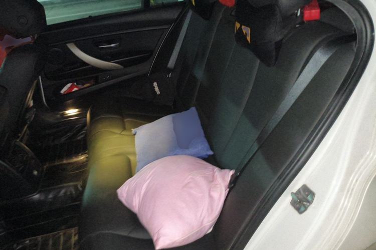 Used BMW 3 Series 2015 320Li Fashion Model Left Rear Seat