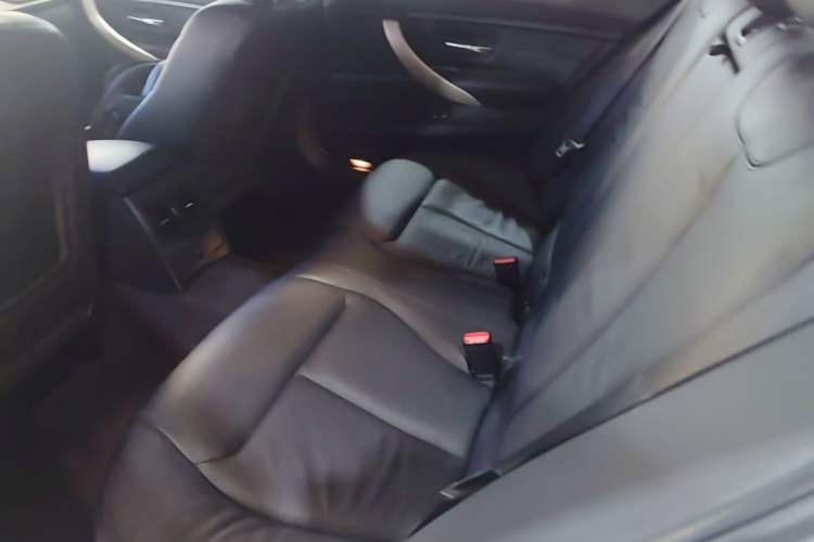 Used BMW 3 Series 2015 328Li xDrive Fashion Model Left Rear Seat