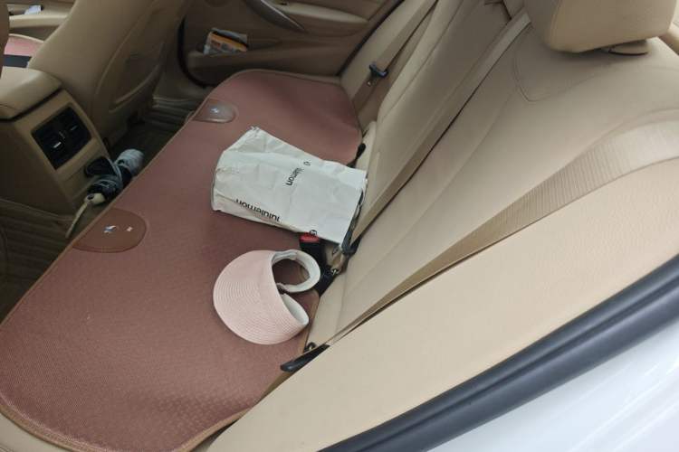 Used BMW 3 Series 2015 320i Fashion Model Left Rear Seat