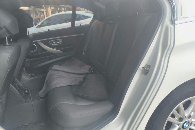 Used BMW 3 Series 2015 320Li Luxury Edition Fashion Model Left Rear Seat