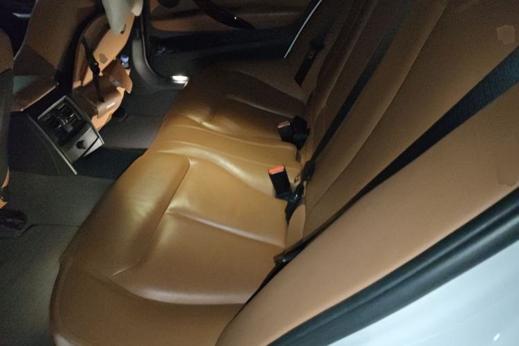 Used BMW 3 Series 2015 320Li Luxury Design Package Left Rear Seat