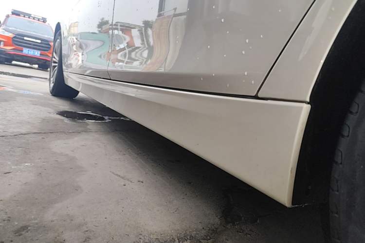 Used BMW 3 Series 2015 320Li Luxury Edition Fashion Model Left Side Sill
