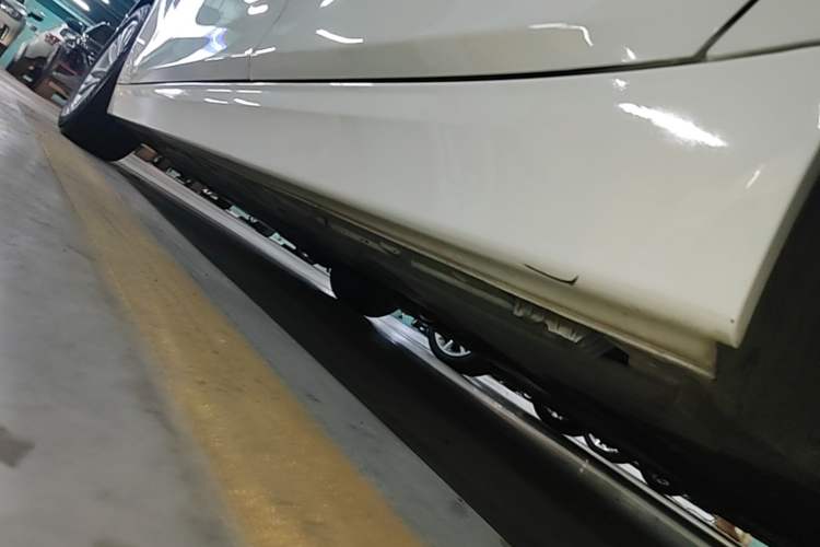Used BMW 3 Series 2015 320Li Fashion Model Left Side Sill