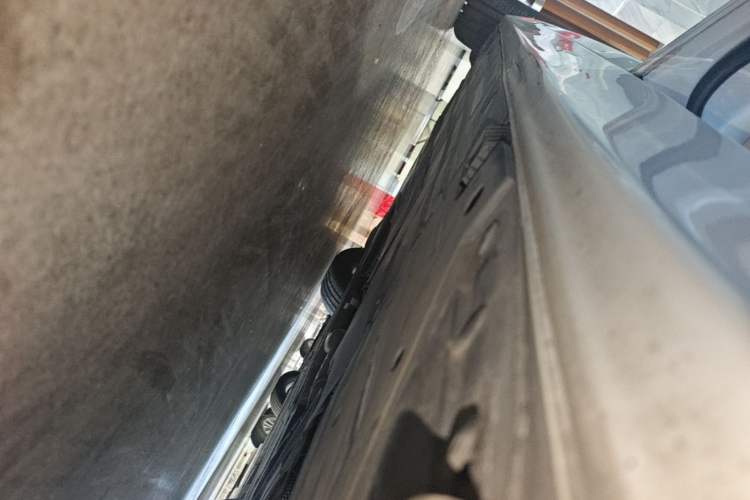 Used BMW 3 Series 2015 320i Fashion Model Left Side Sill