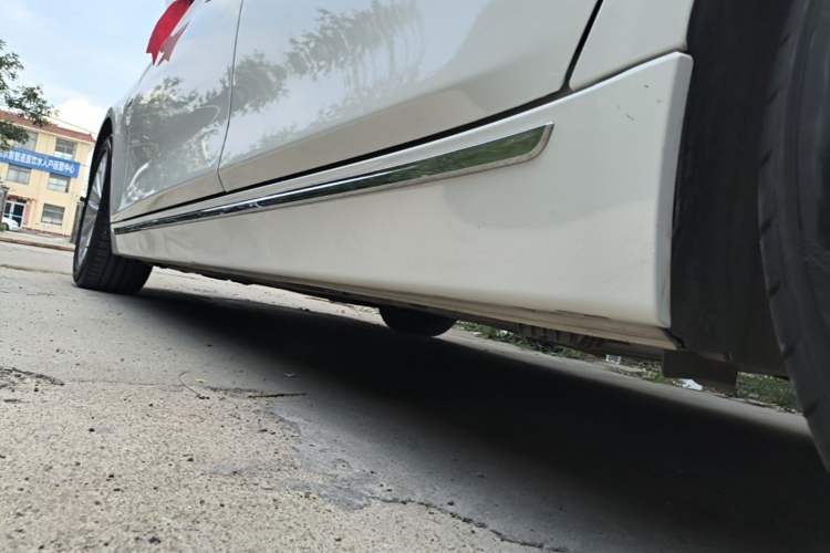 Used BMW 3 Series 2015 320Li Luxury Design Package Left Side Sill