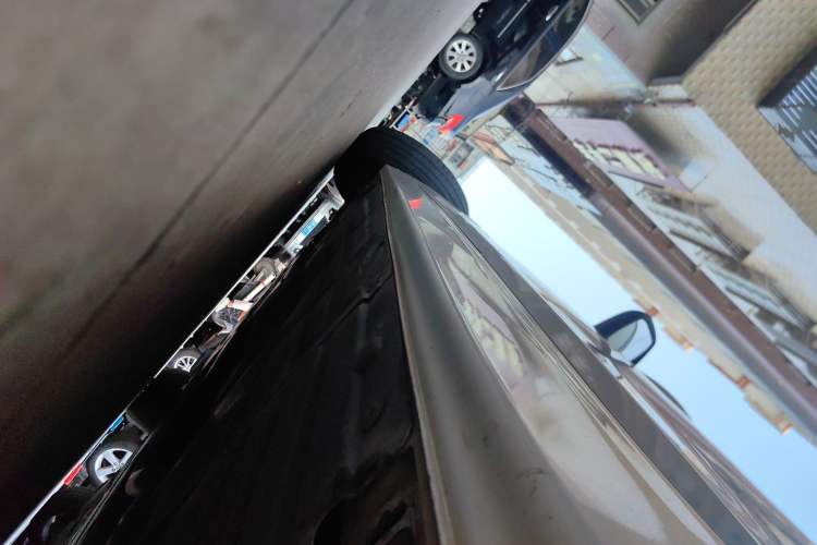 Used BMW 3 Series 2015 320Li Fashion Model Left Side Sill