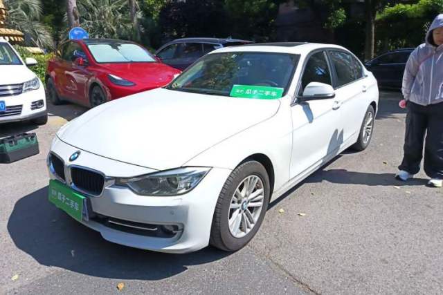 Used BMW 3 Series 2015 320i Fashion Model