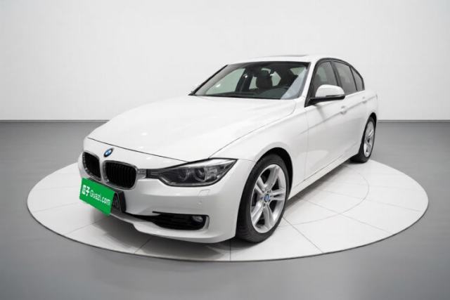 Ojetý BMW 3 Series 2015 320i Fashion Model