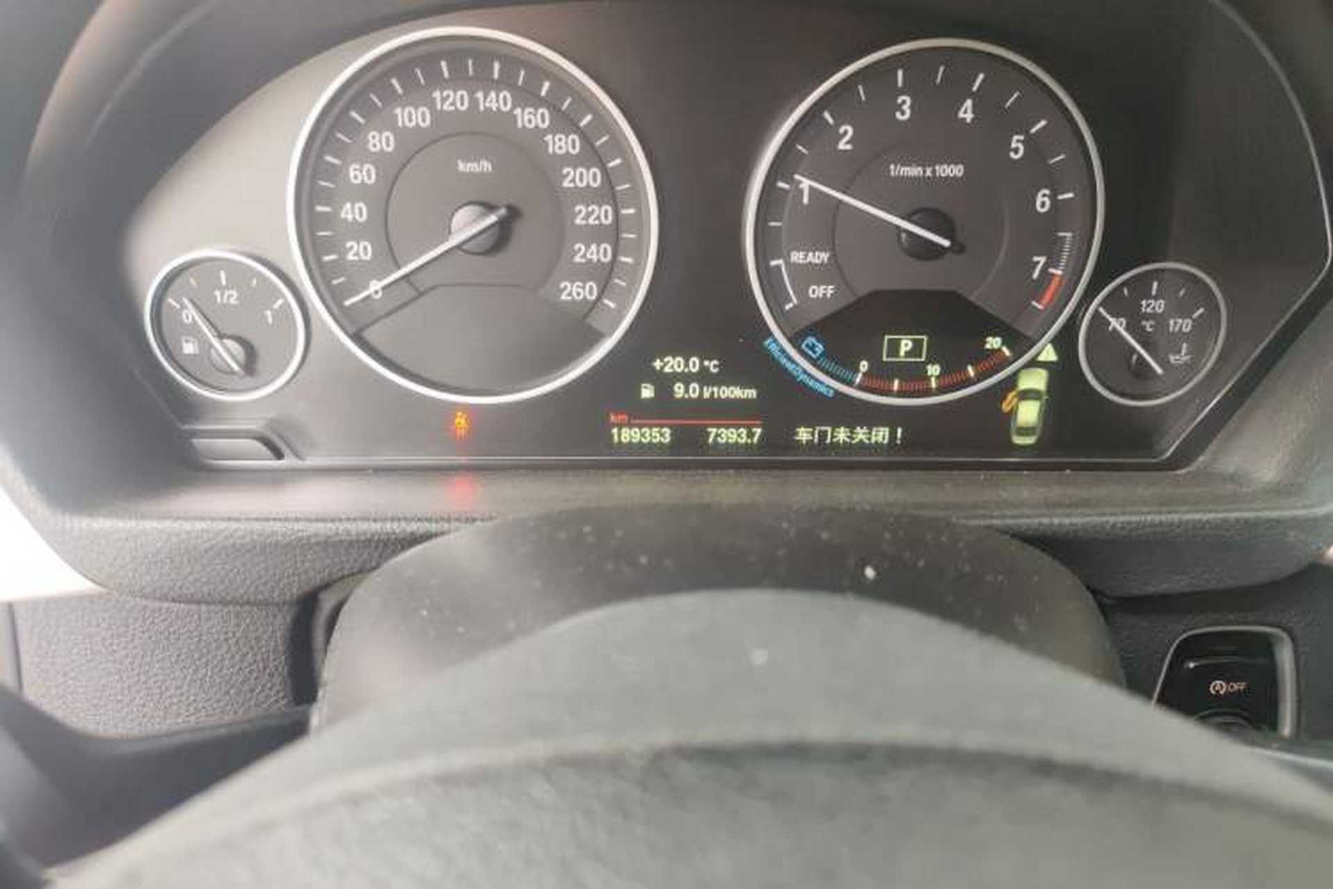 Used BMW 3 Series 2015 328Li xDrive Fashion Model Odometer Close Up
