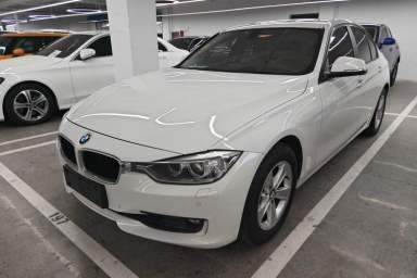 Used BMW 3 Series 2015 320i Luxury Line Stylish Edition