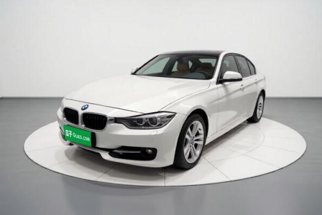 Ojetý BMW 3 Series 2015 320i Luxury Edition Sports Design Package