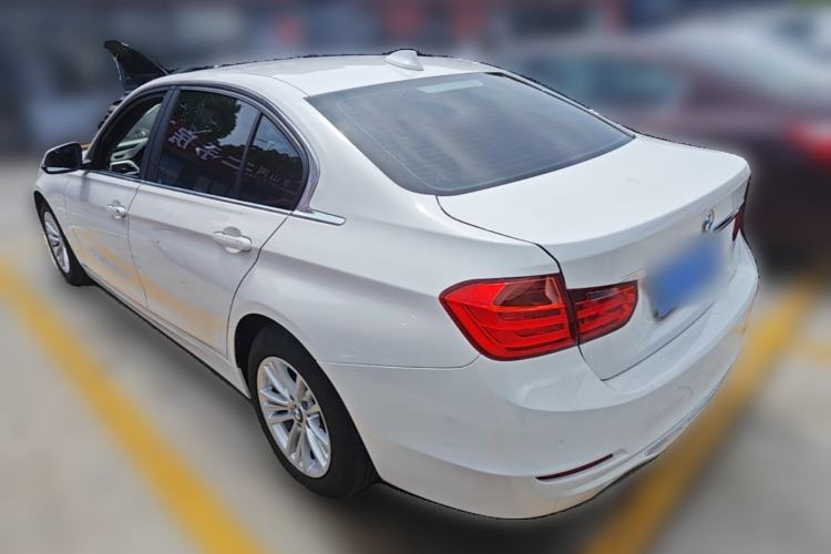 Used BMW 3 Series 2015 316Li Fashion Model Rear Left 45 Deg