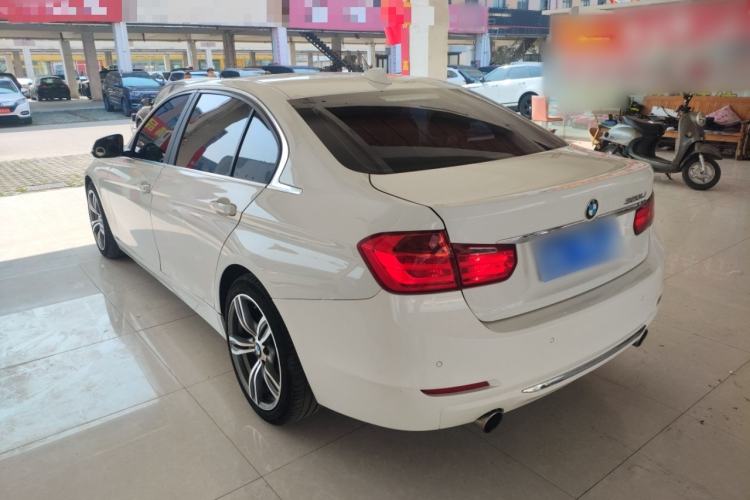Used BMW 3 Series 2015 316Li Fashion Model Rear Left 45 Deg