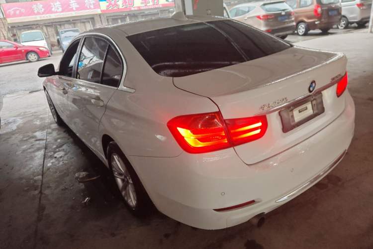 Used BMW 3 Series 2015 320Li Luxury Edition Fashion Model Rear Left 45 Deg