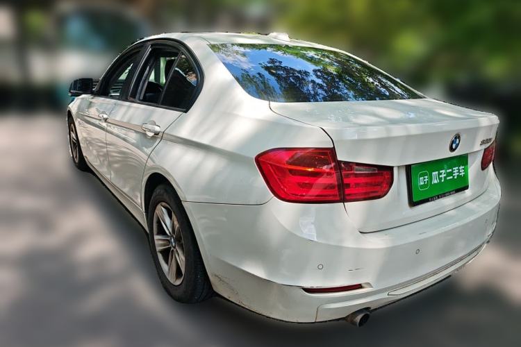 Used BMW 3 Series 2015 320i Luxury Line Stylish Edition Rear Left 45 Deg