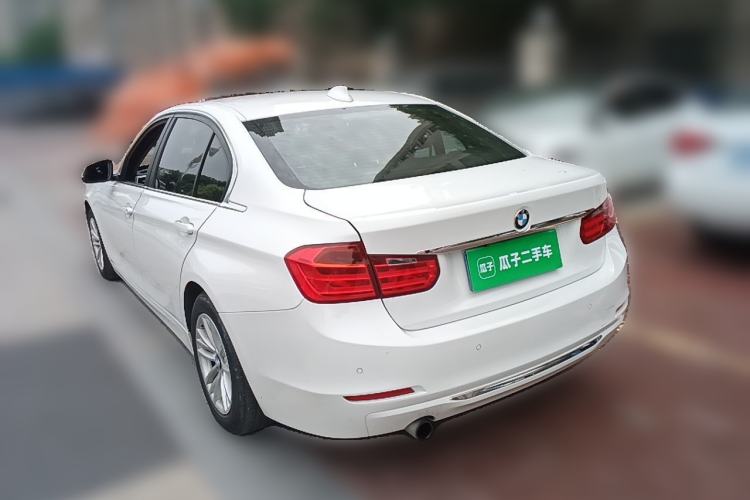 Used BMW 3 Series 2015 316Li Fashion Model Rear Left 45 Deg