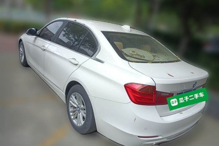 Used BMW 3 Series 2015 316Li Fashion Model Rear Left 45 Deg