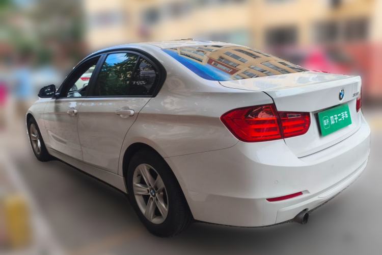 Used BMW 3 Series 2015 320i Luxury Line Stylish Edition Rear Left 45 Deg