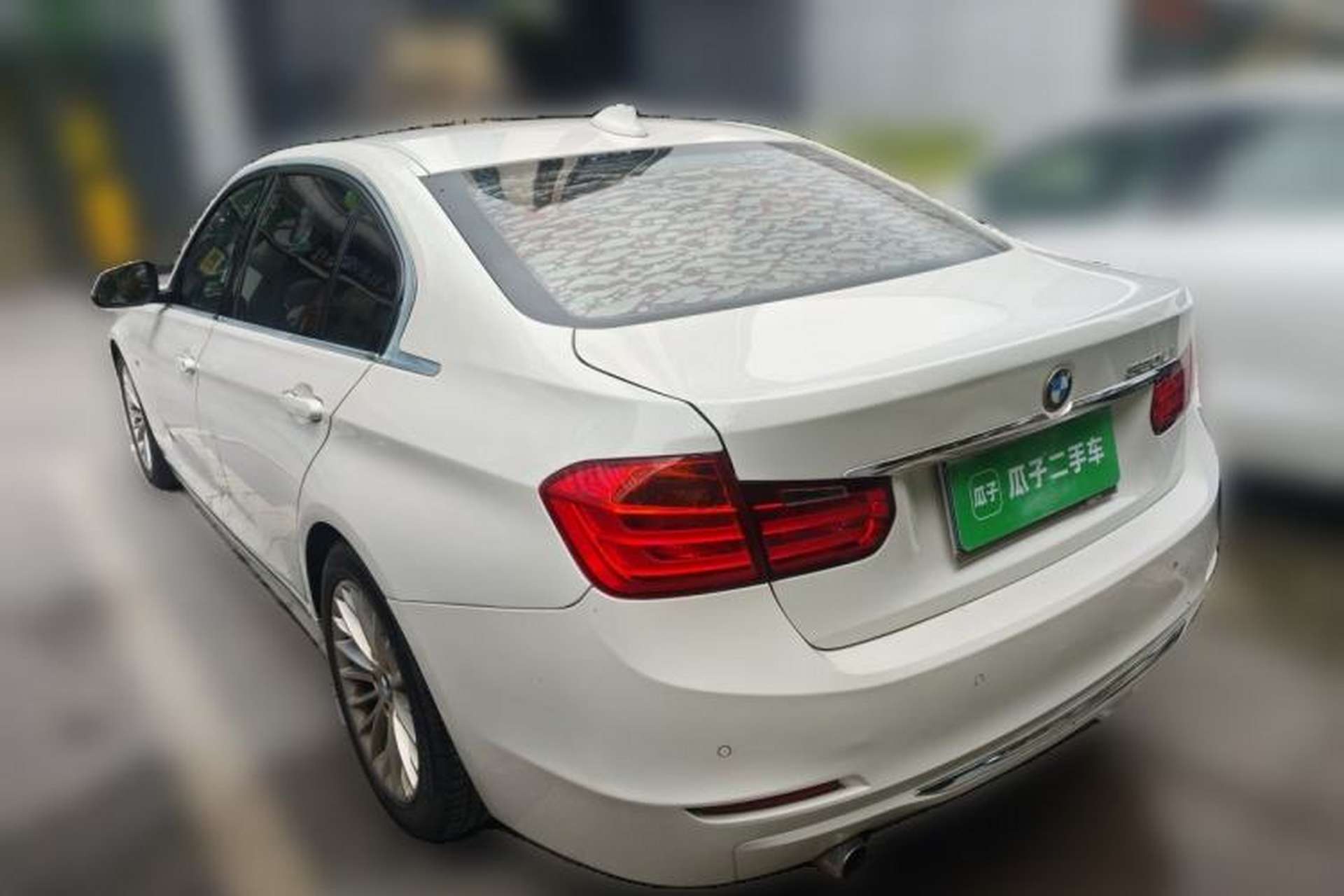 Used BMW 3 Series 2015 320Li Luxury Design Package Rear Left 45 Deg