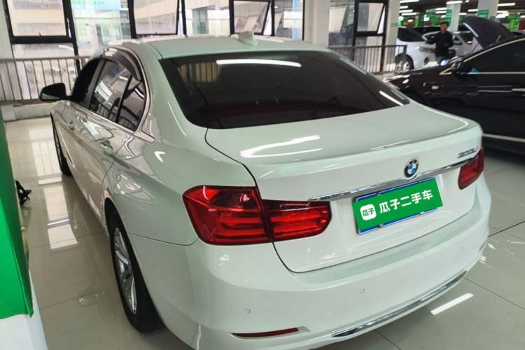 Used BMW 3 Series 2015 320Li Luxury Edition Fashion Model Rear Left 45 Deg