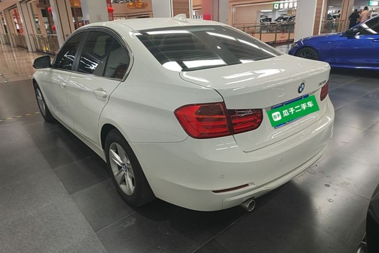 Used BMW 3 Series 2015 320i Luxury Line Stylish Edition Rear Left 45 Deg