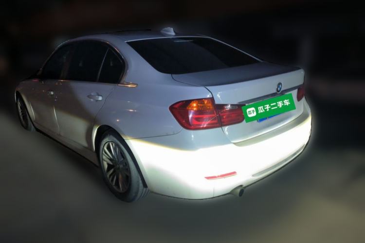 Used BMW 3 Series 2015 316Li Fashion Model Rear Left 45 Deg