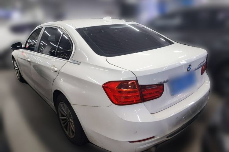 Used BMW 3 Series 2015 316Li Fashion Model Rear Left 45 Deg