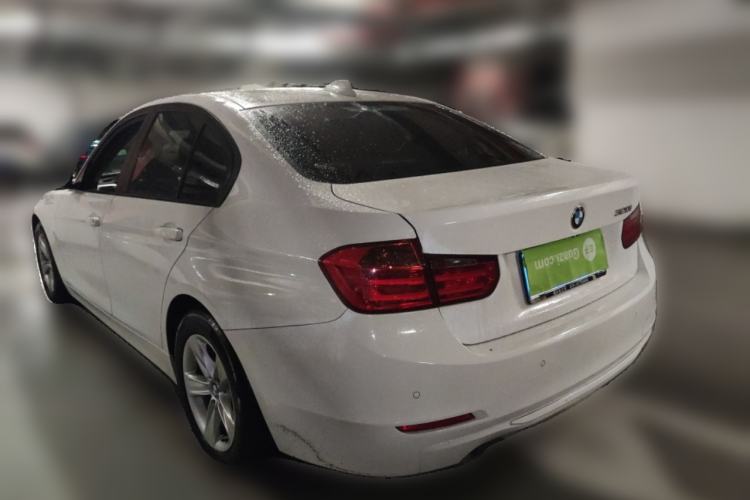 Used BMW 3 Series 2015 320i Luxury Line Stylish Edition Rear Left 45 Deg