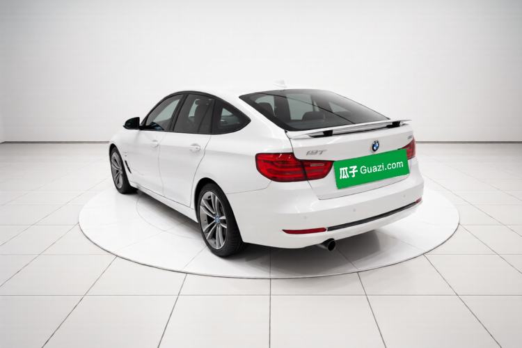 Used BMW 3 Series 2015 320i Sport Design Package Rear Left 45 Deg