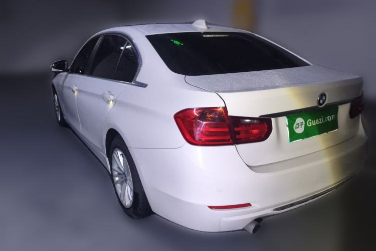 Used BMW 3 Series 2015 316Li Fashion Model Rear Left 45 Deg