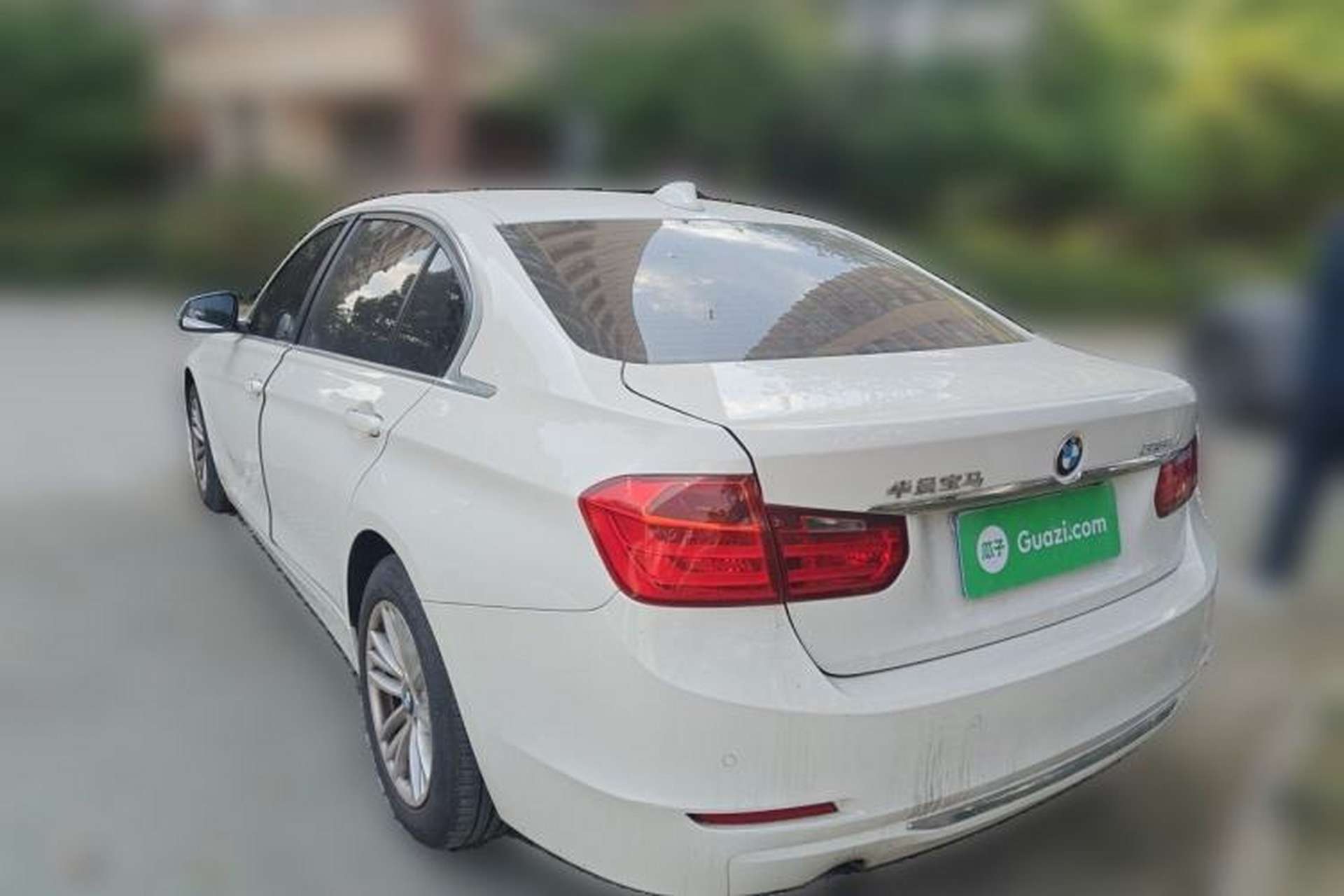 Used BMW 3 Series 2015 316Li Fashion Model Rear Left 45 Deg