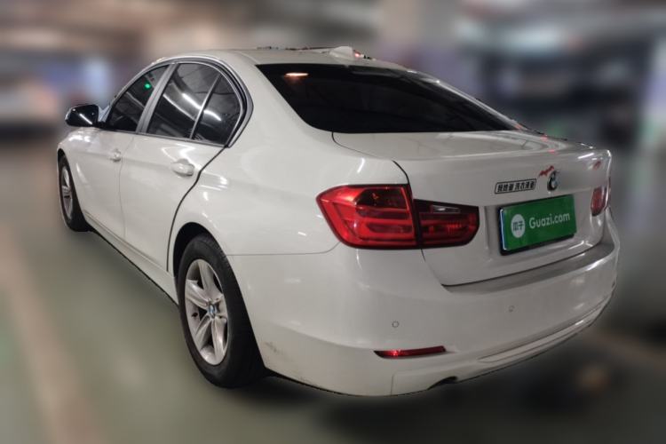 Used BMW 3 Series 2015 320i Luxury Line Stylish Edition Rear Left 45 Deg