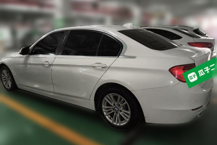 Used BMW 3 Series 2015 316Li Fashion Model Rear Left 45 Deg