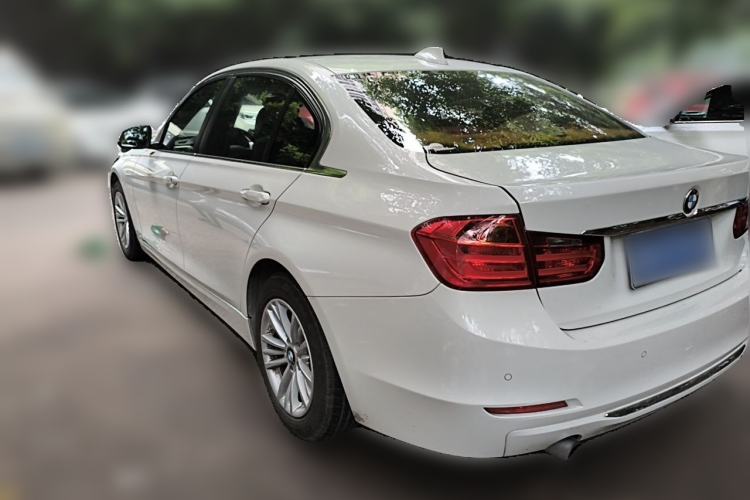 Used BMW 3 Series 2015 316Li Fashion Model Rear Left 45 Deg