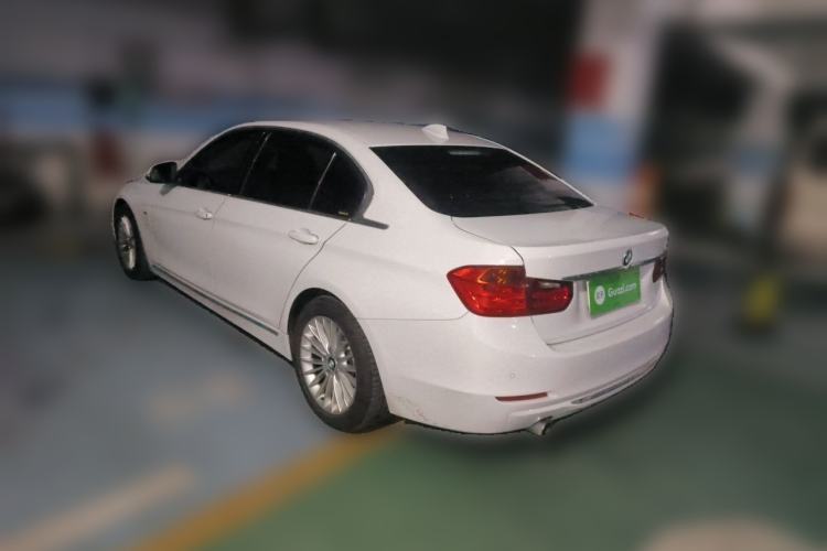 Used BMW 3 Series 2015 320Li Luxury Design Package Rear Left 45 Deg