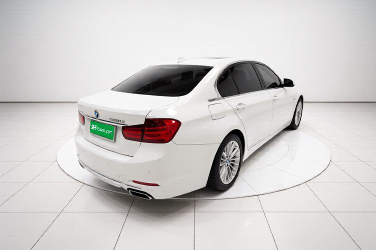 Used BMW 3 Series 2015 320Li Luxury Design Package Premium Edition Rear Right 45 Deg