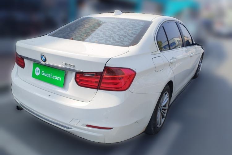 Used BMW 3 Series 2015 316Li Fashion Model Rear Right 45 Deg