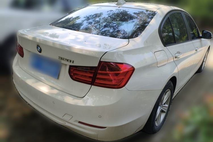 Used BMW 3 Series 2015 320i Active Edition Rear Right 45 Deg