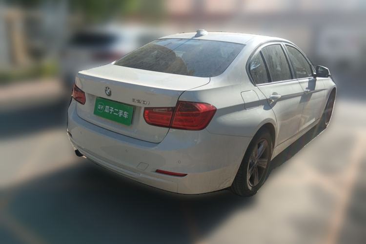 Used BMW 3 Series 2015 320i Luxury Line Stylish Edition Rear Right 45 Deg