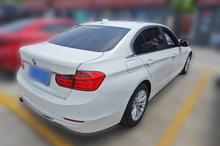 Used BMW 3 Series 2015 316Li Fashion Model Rear Right 45 Deg