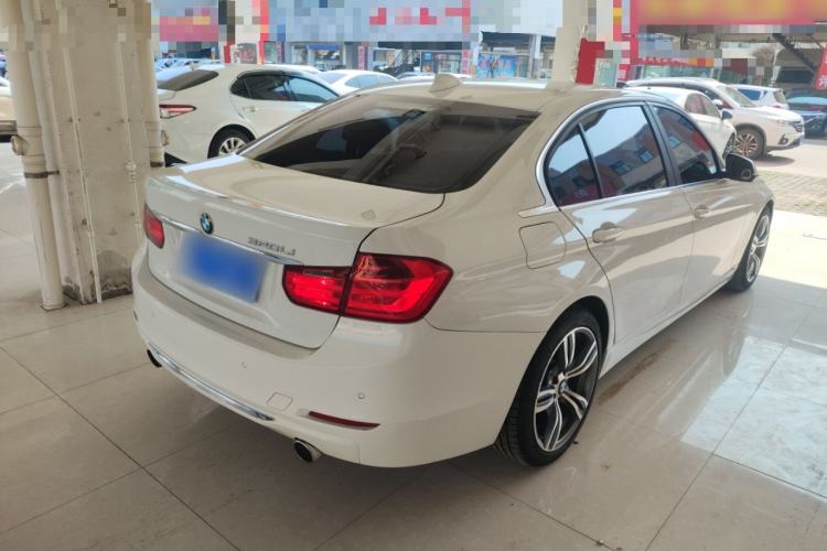 Used BMW 3 Series 2015 316Li Fashion Model Rear Right 45 Deg