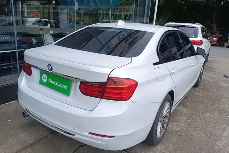 Used BMW 3 Series 2015 320Li Luxury Design Package Rear Right 45 Deg