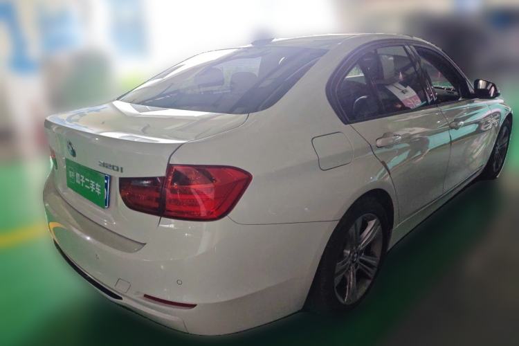 Used BMW 3 Series 2015 320i Luxury Edition Sports Design Package Rear Right 45 Deg