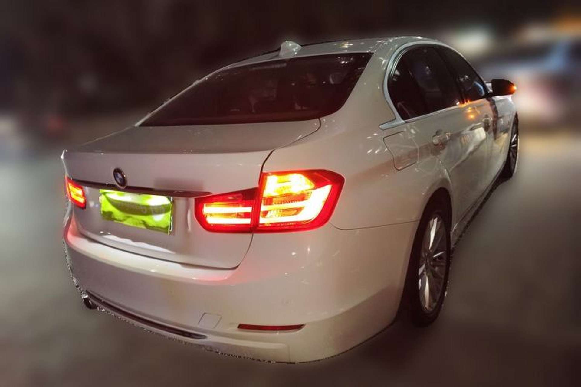 Used BMW 3 Series 2015 320Li Luxury Design Package Rear Right 45 Deg